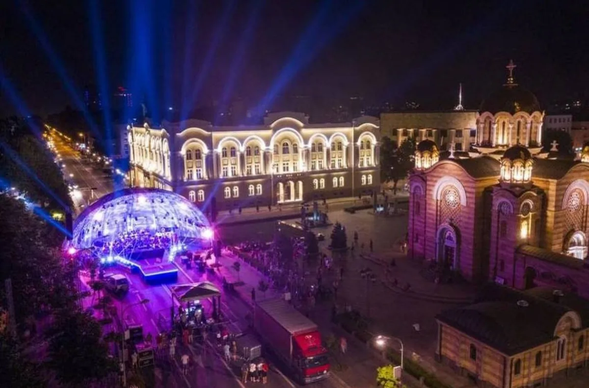 Night view of central Banja Luka and Banski dvor